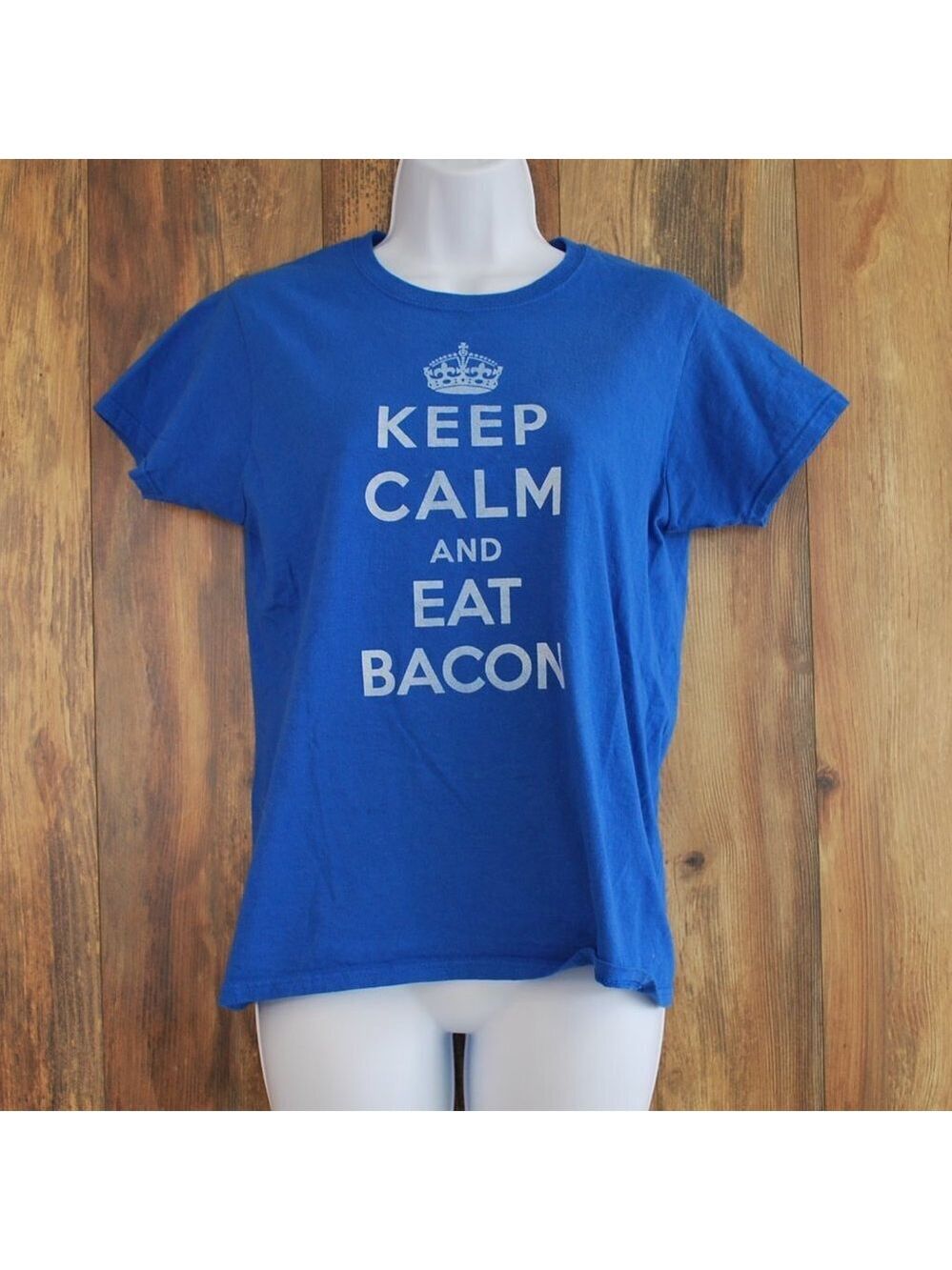 Gildan Graphic Tee Blue "Keep Calm and Eat Bacon" Size Small